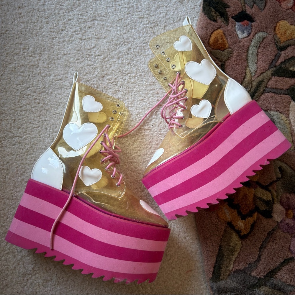 Clear heart platforms